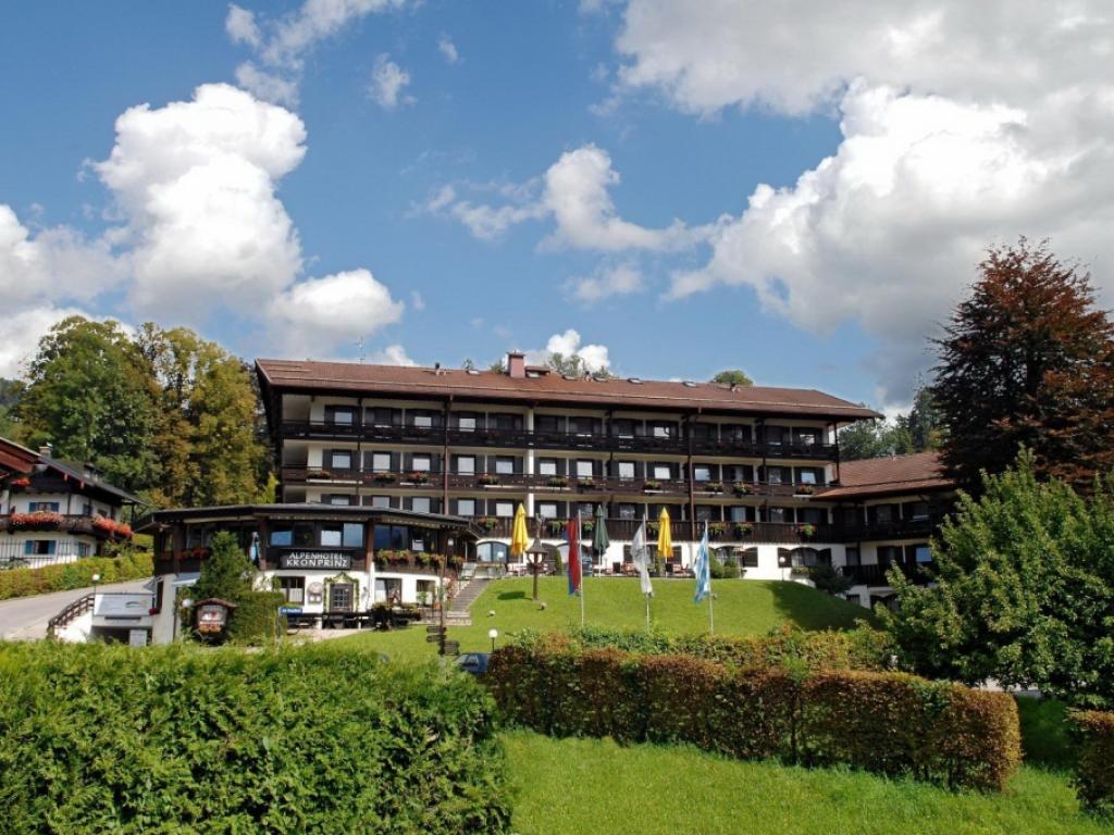 TREFF Alpenhotel Kronprinz #1